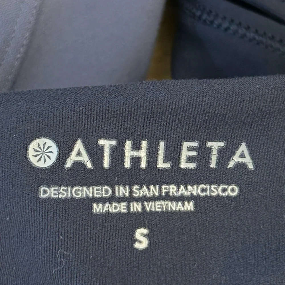 Athleta Conscious Crop Tank Top In Blue Periwinkle Color